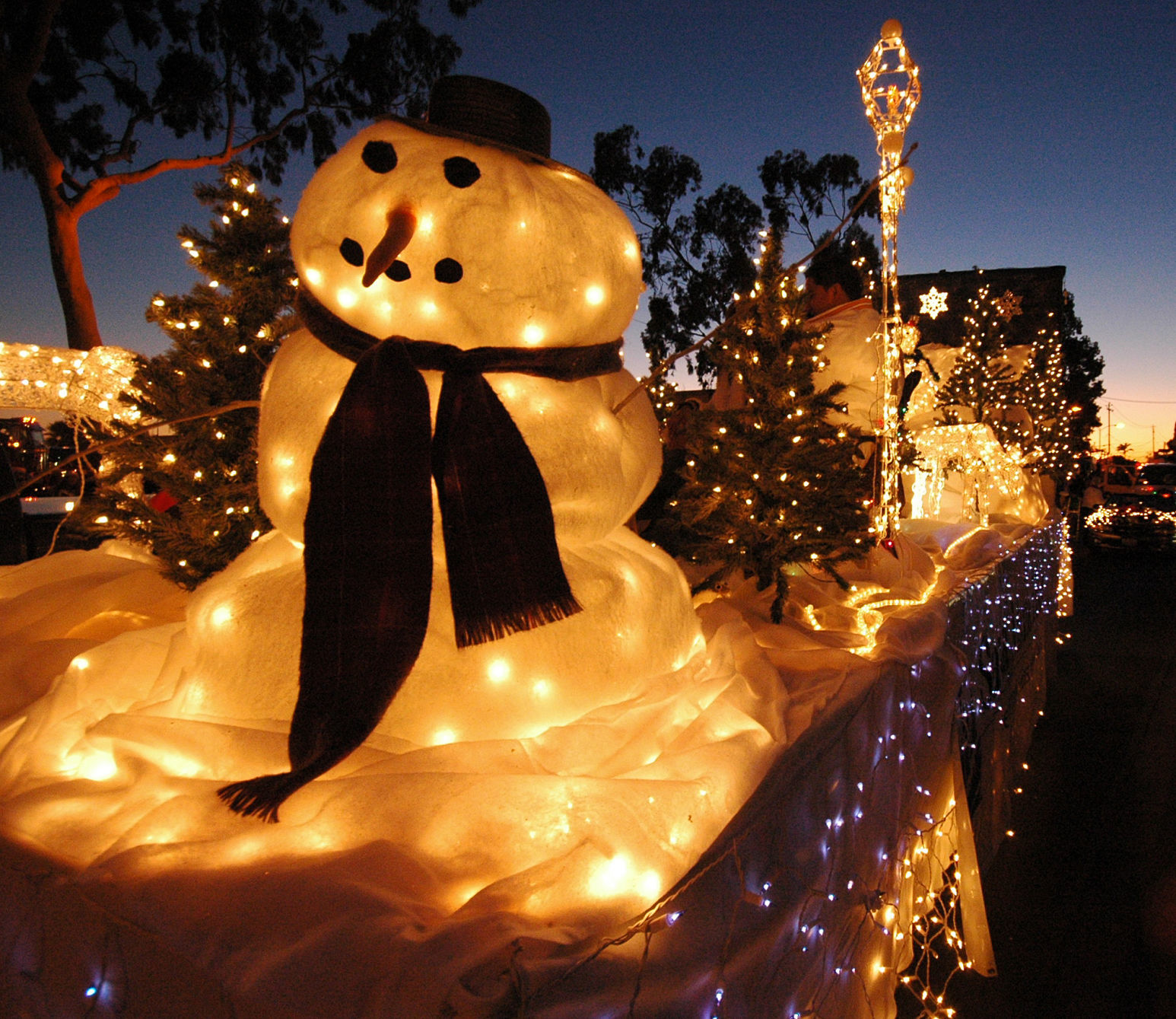 Snowman hitching a ride - 2006